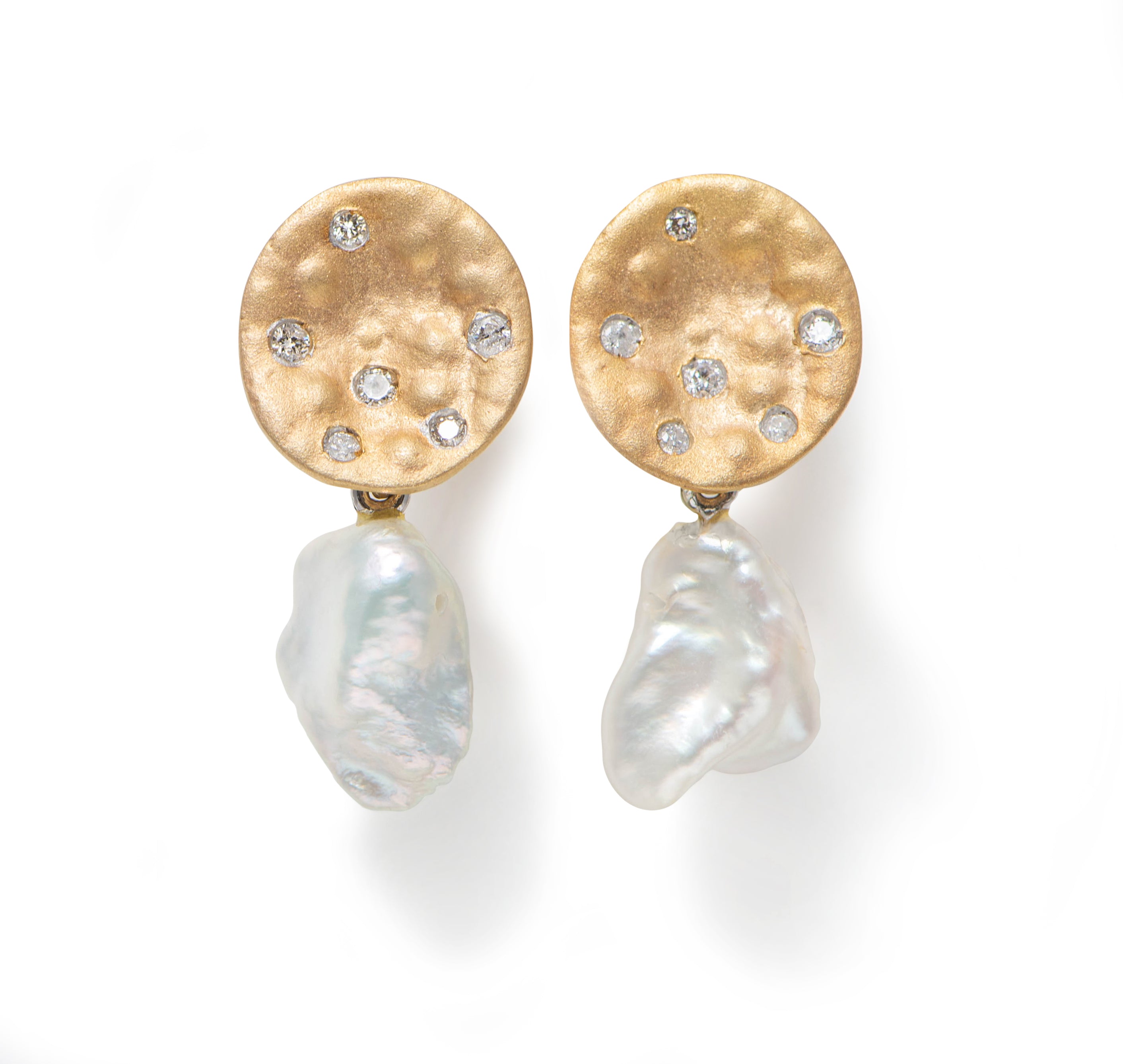 Earrings in 9k Yellow Gold with White Pearl Drop and Diamonds