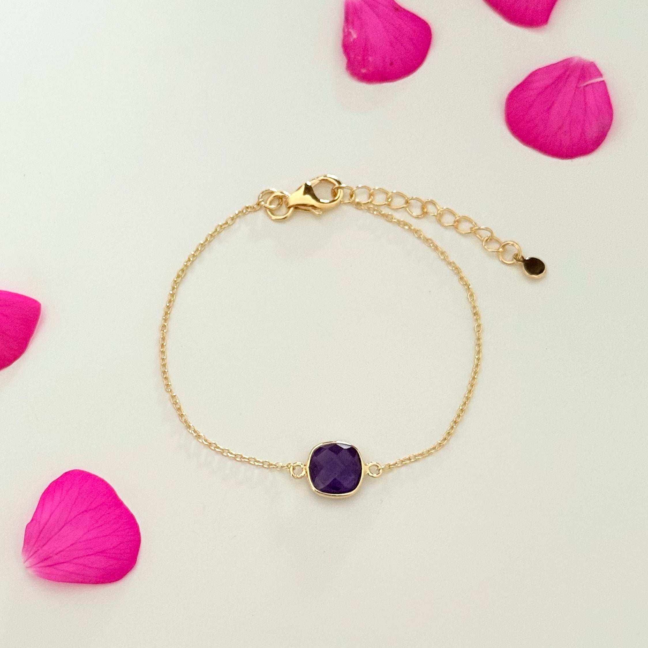 Minimal Adjustable Bracelet in 3 micron 18k Gold Plated Sterling Silver with a Squared Shaped Amethyst Gemstone