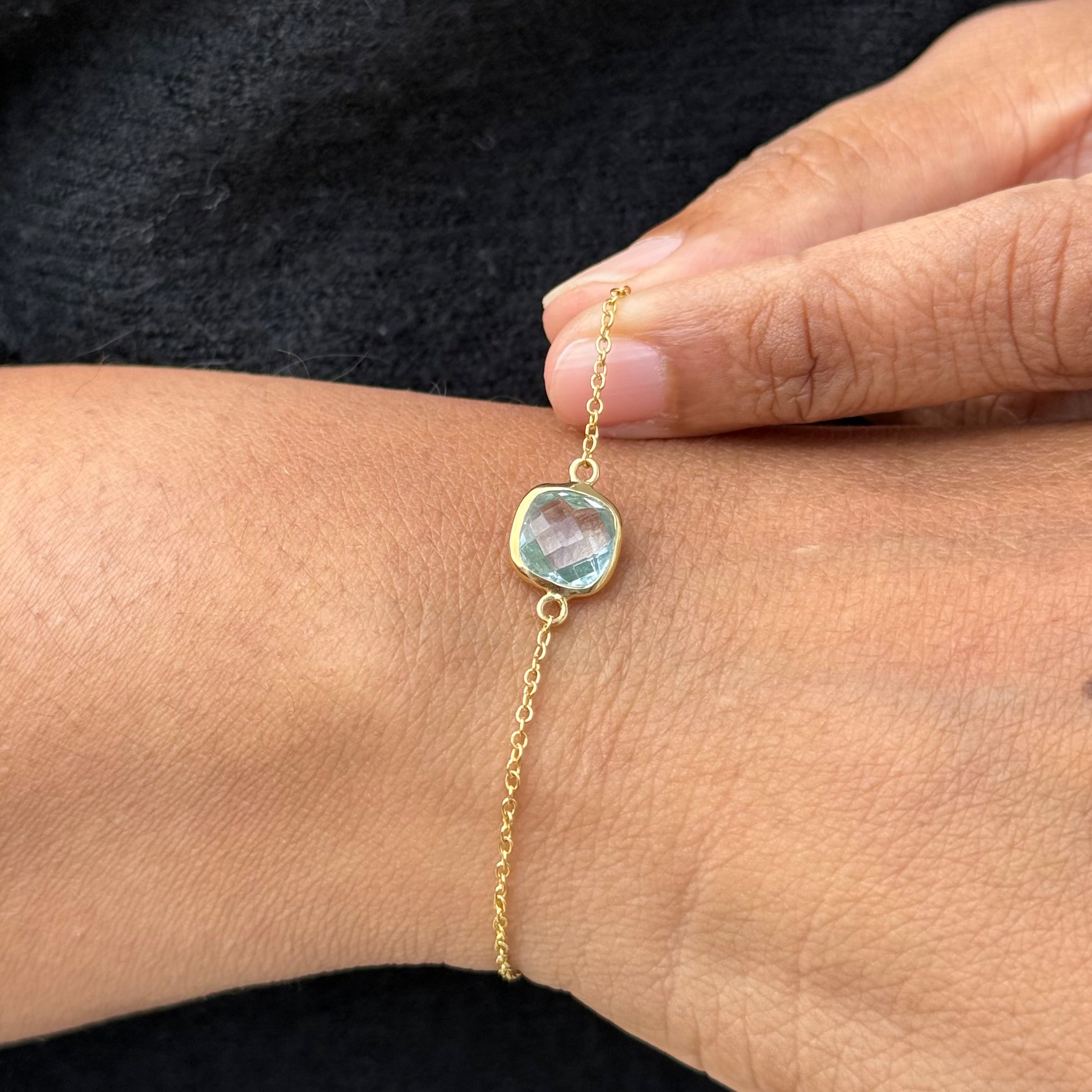 Minimal Adjustable Bracelet in 3 micron 18k Gold Plated Sterling Silver with a Squared Shaped Blue Topaz Gemstone