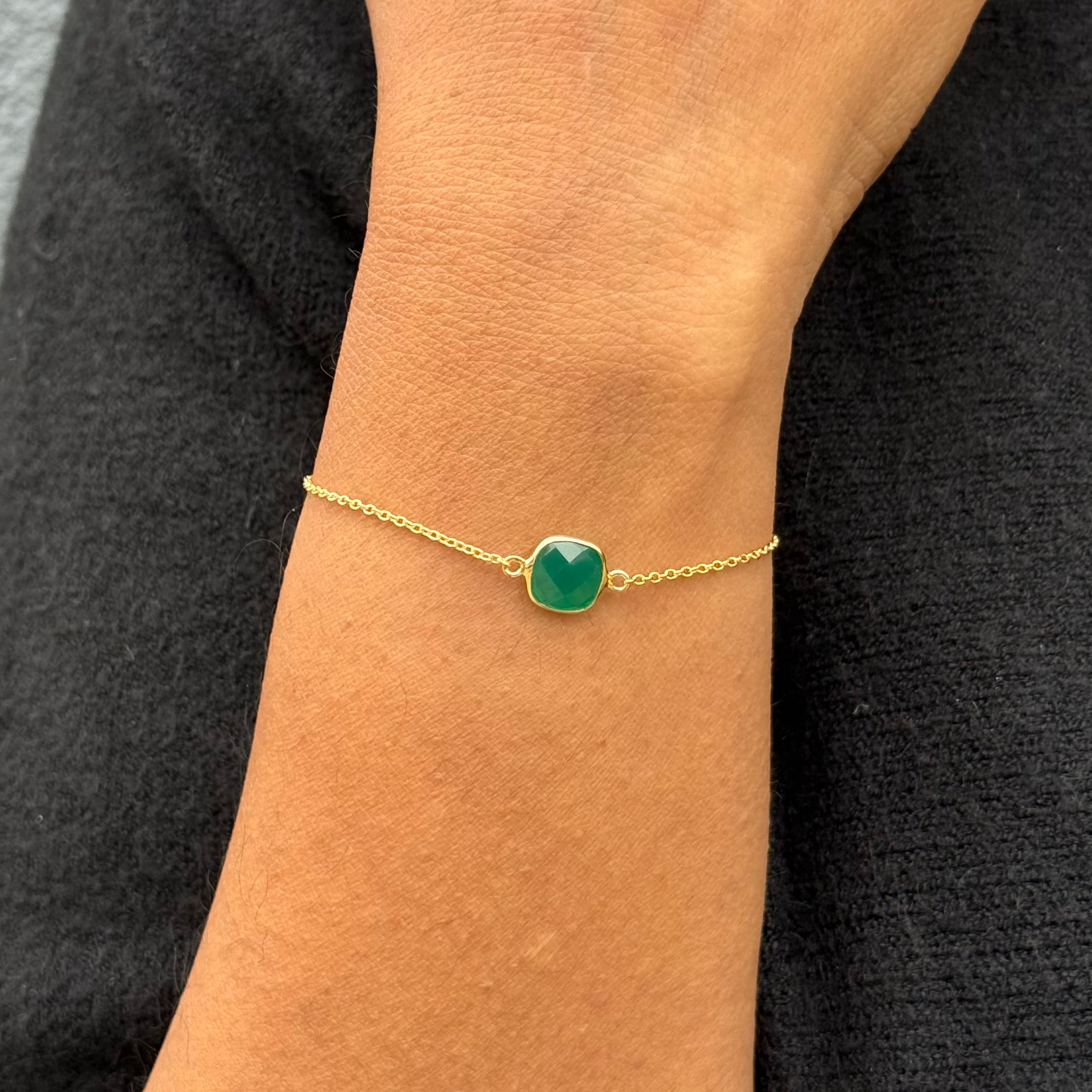 Minimal Adjustable Bracelet in 3 micron 18k Gold Plated Sterling Silver with a Squared Shaped Green Onyx Gemstone