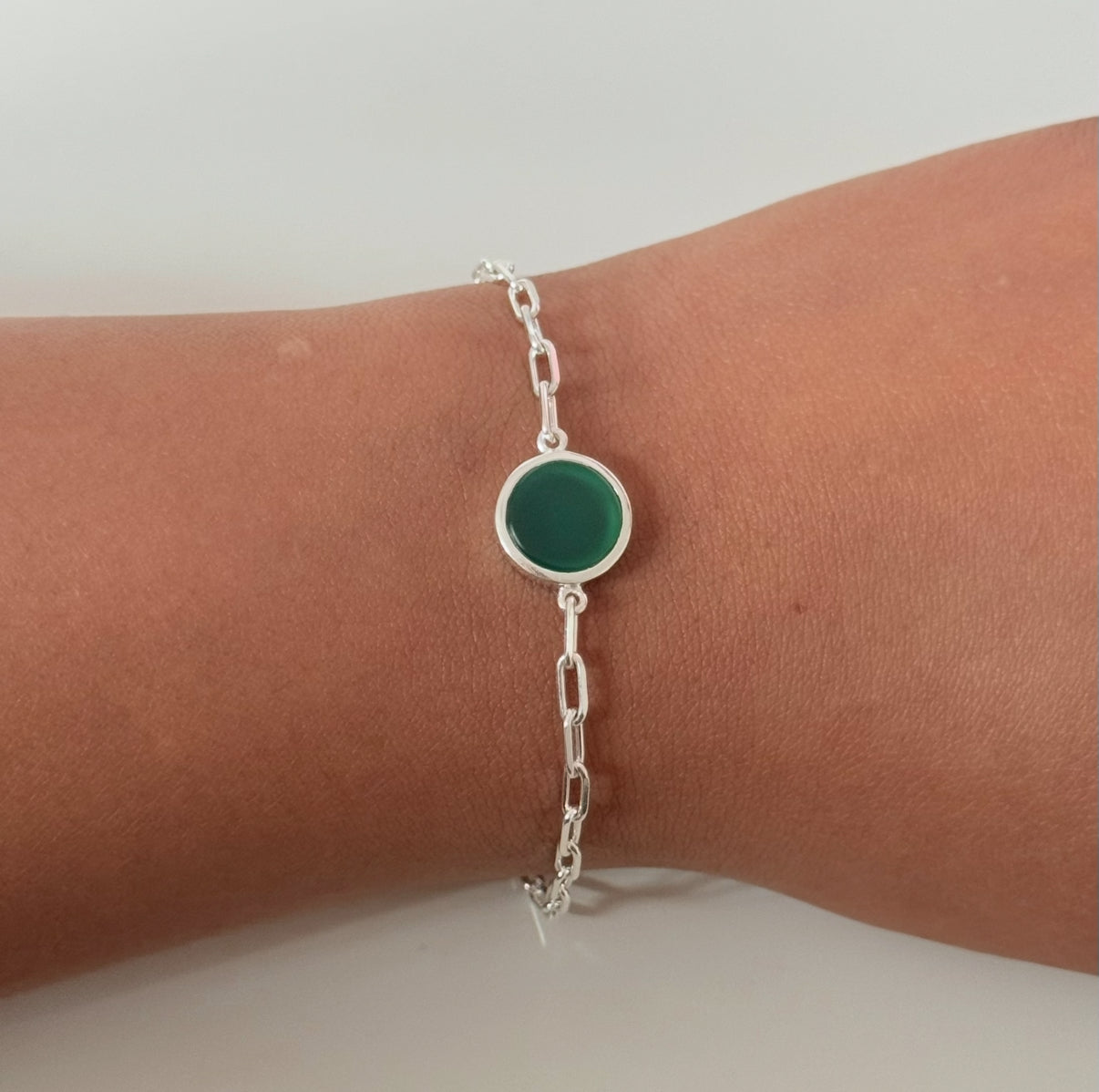 Sterling Silver Paperclip Link Chain Adjustable Bracelet with Round Green Onyx Gemstone
