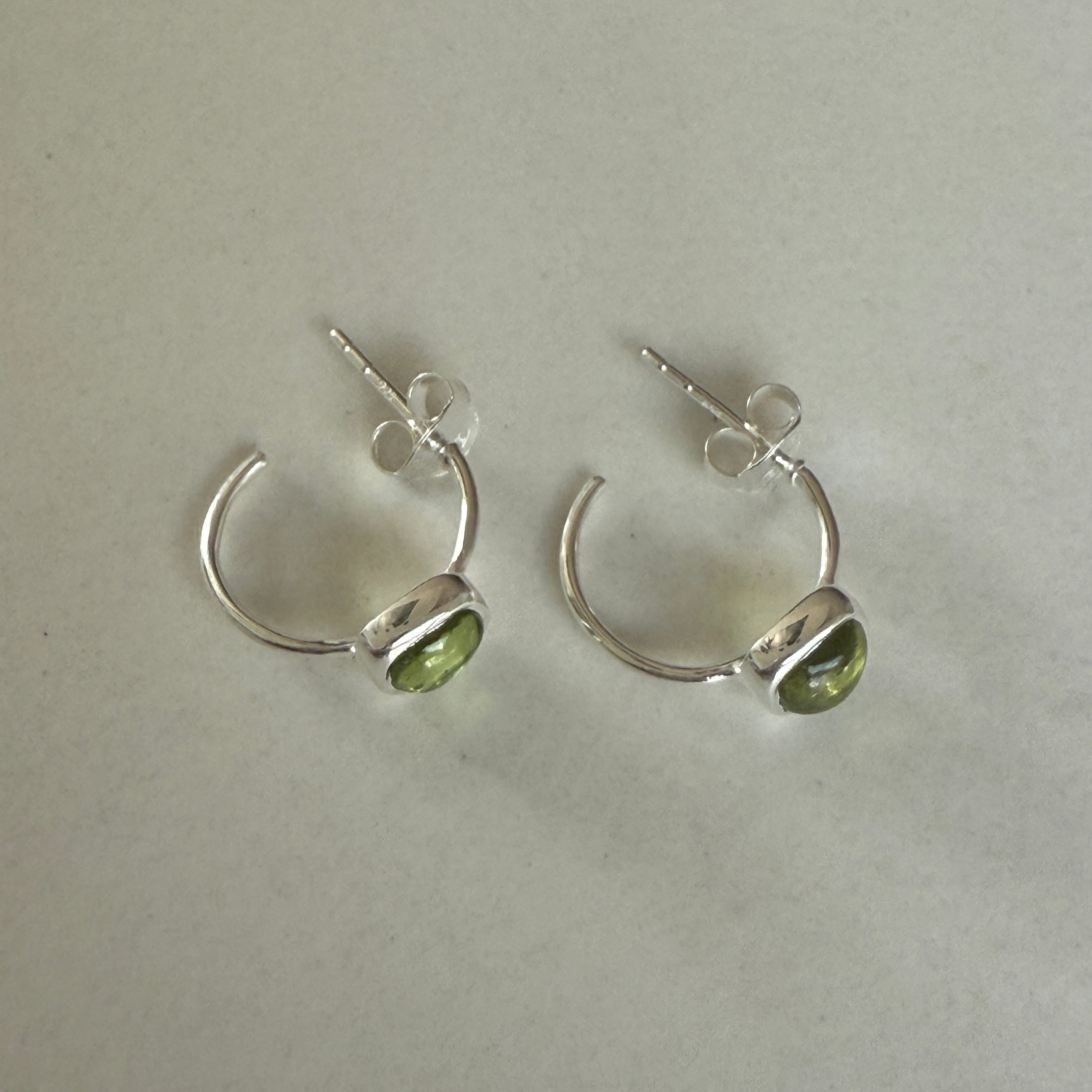Minimal Sterling Silver Small Hoops with a Square Cabochon Gemstone - Peridot