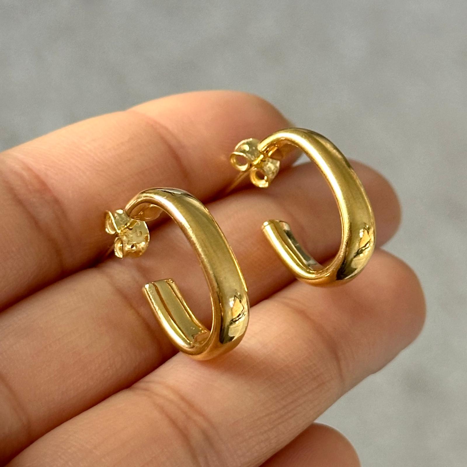 Gold Plated Silver Earrings - Oval Hoops