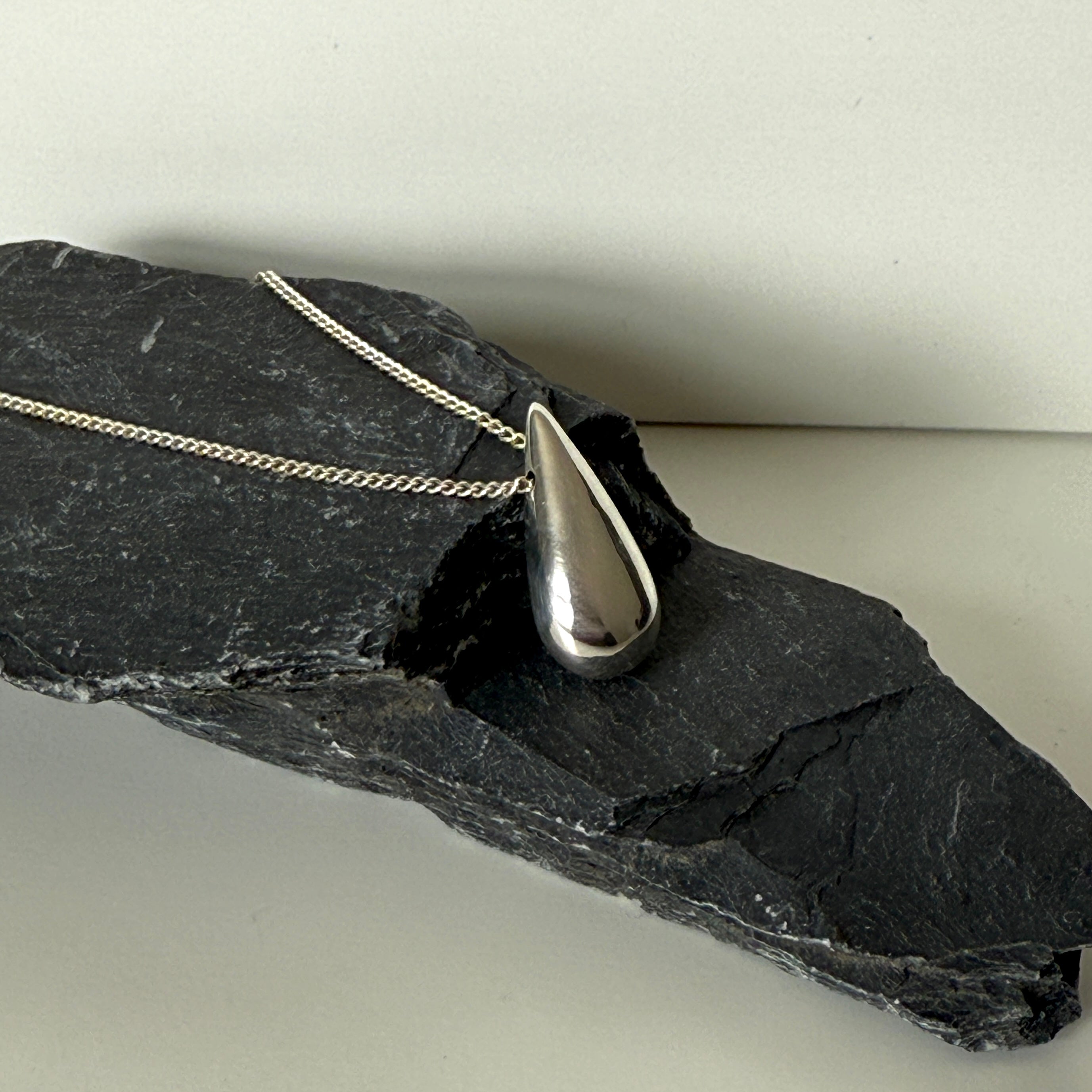 Fine Silver Necklace with Teardrop-Shaped Pendant