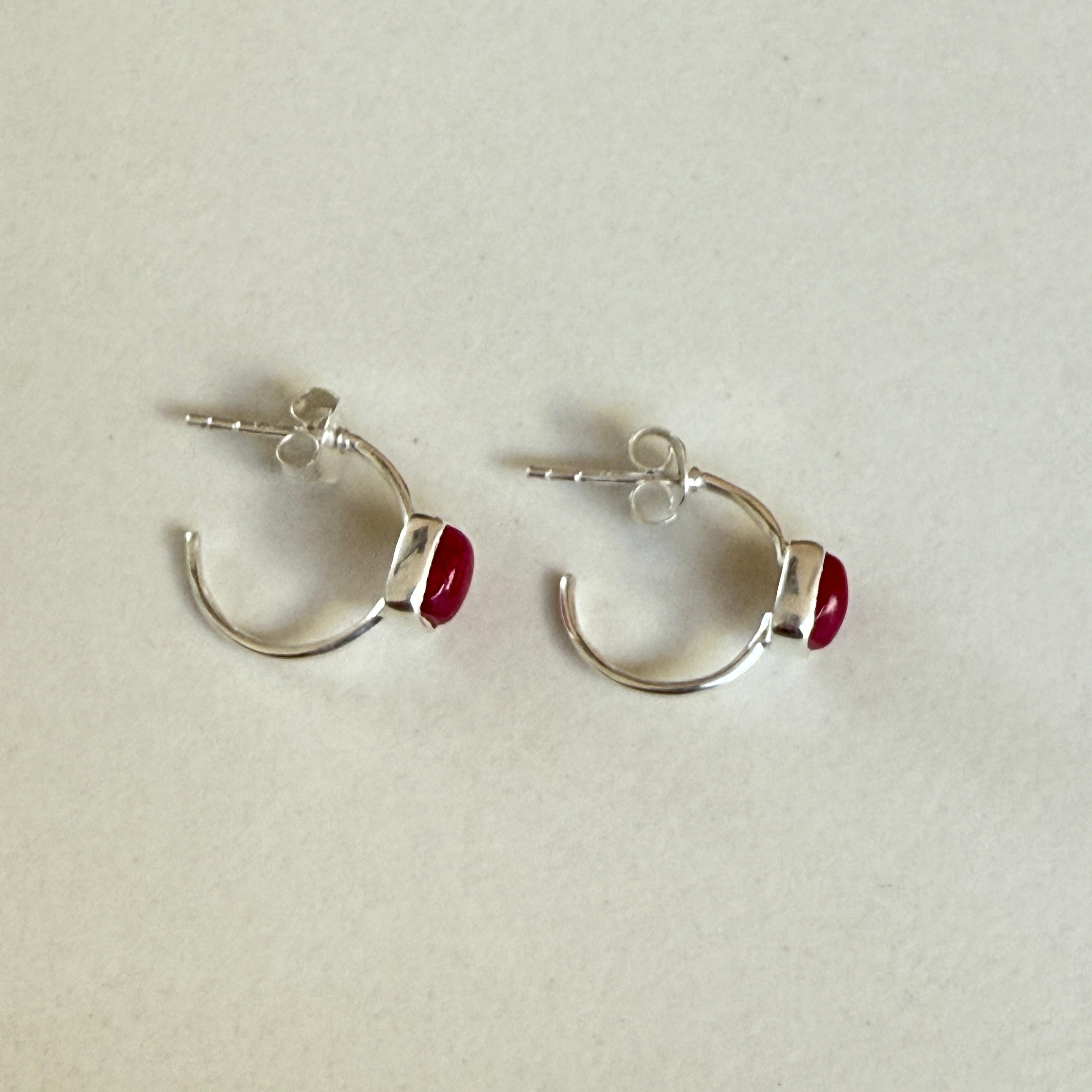 Minimal Sterling Silver Small Hoops with a Square Cabochon Gemstone - Ruby Quartz