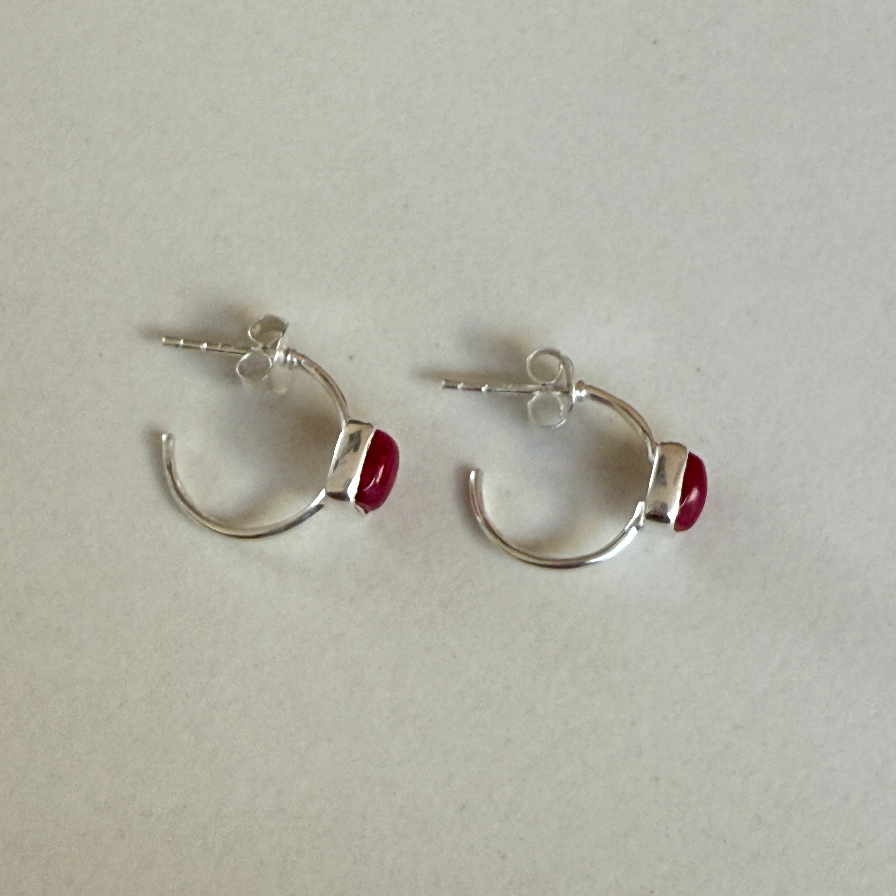 Minimal Sterling Silver Small Hoops with a Square Cabochon Gemstone - Ruby Quartz