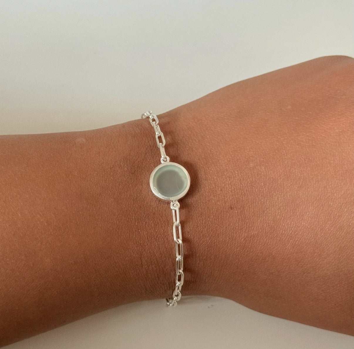 Sterling Silver Paperclip Link Chain Adjustable Bracelet with Round Aqua Chalcedony Gemstone