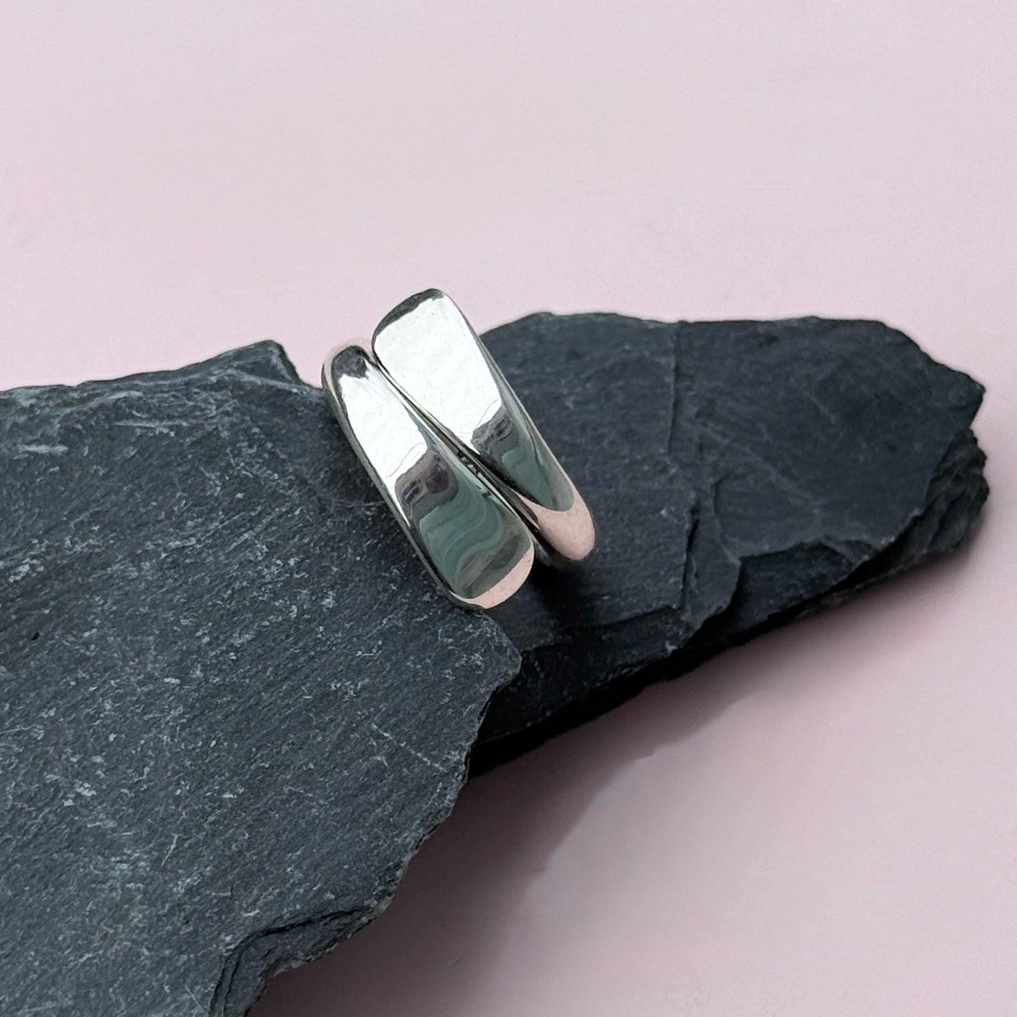Sterling Silver Open Crossover Ring – Milina London