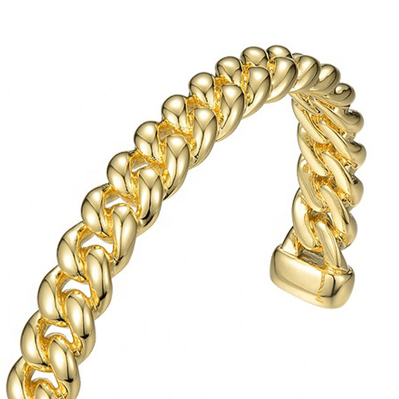 Braided Links Cuff with Large Links in 18k Gold Plated Brass - The Reina Cuff