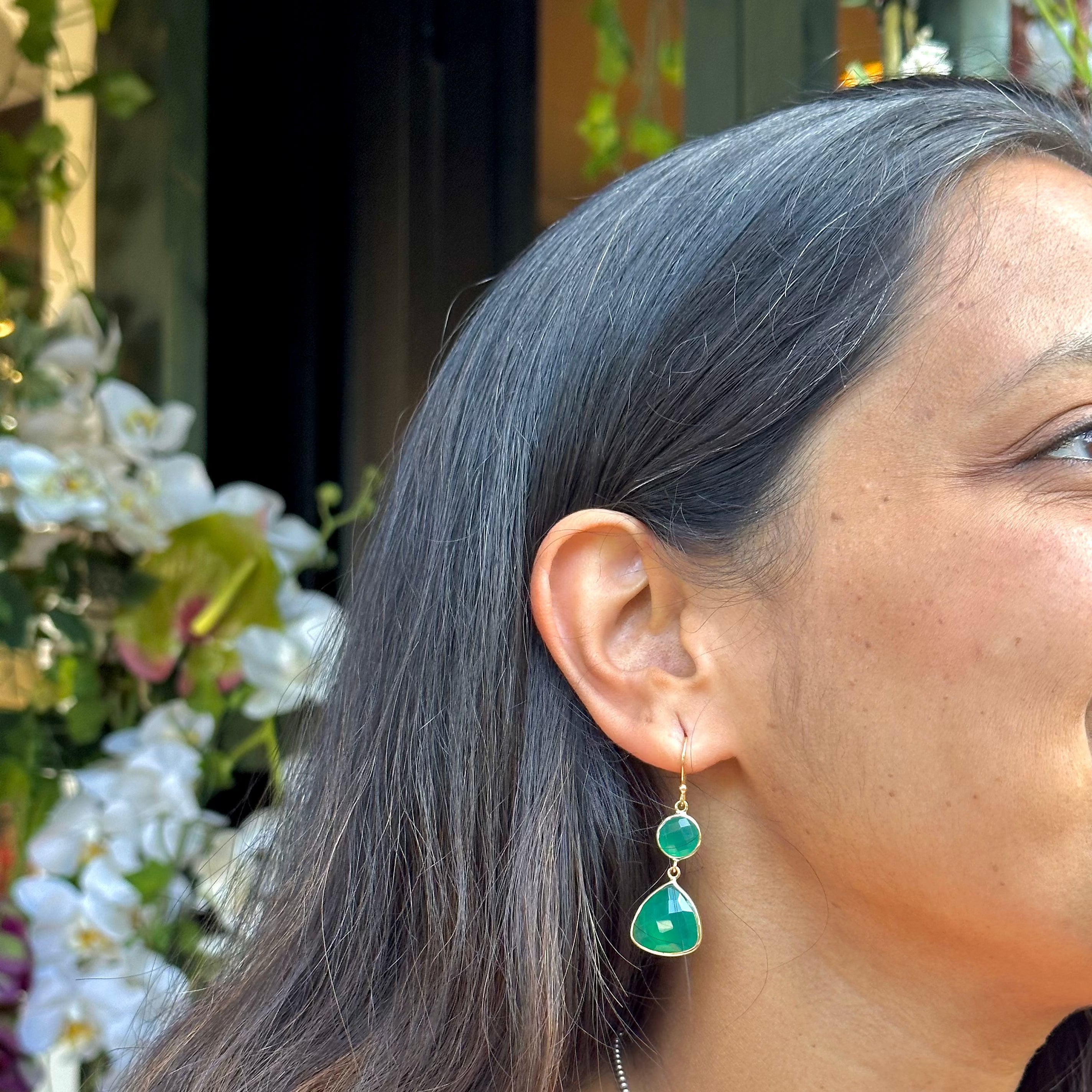 Green onyx drop earrings deals