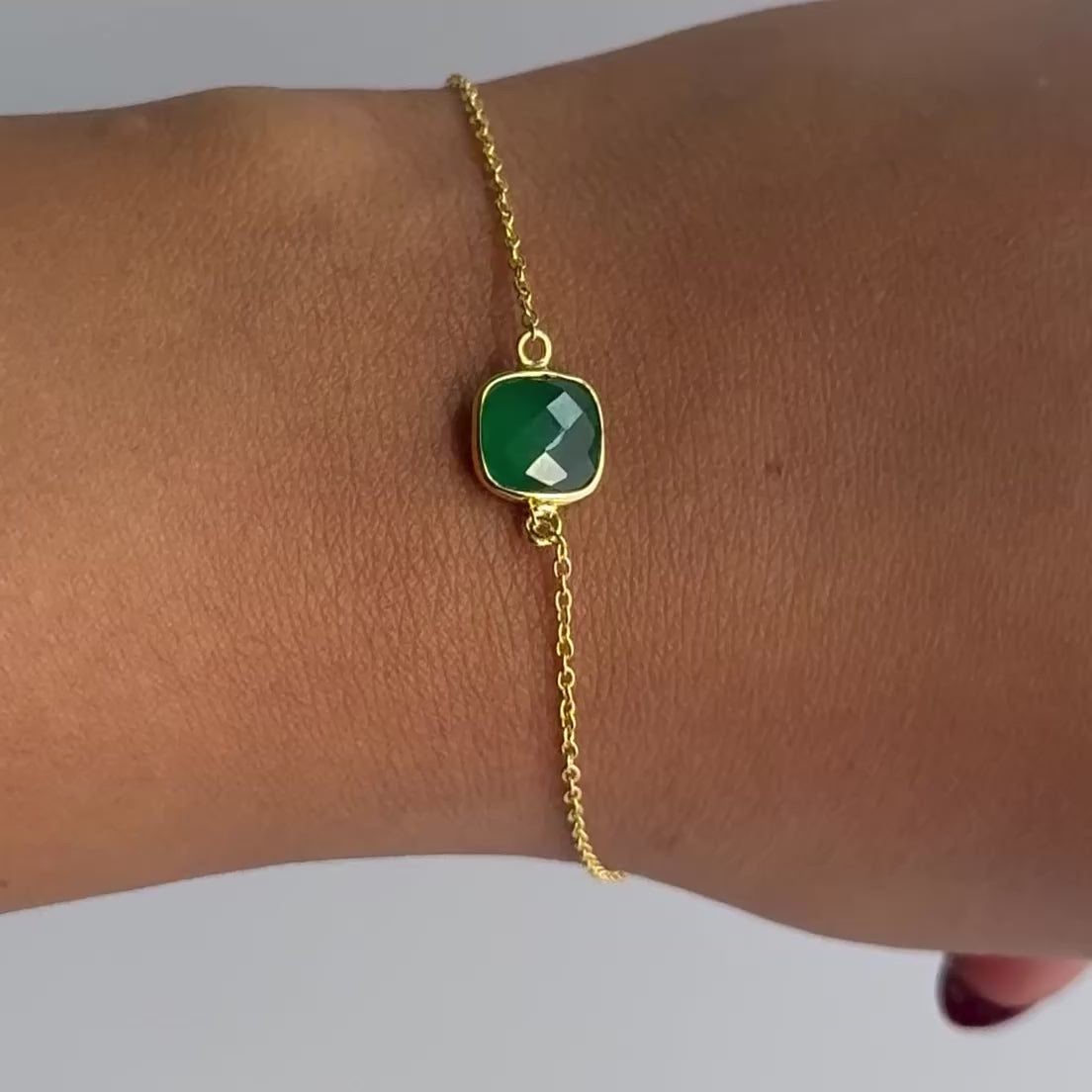 Minimal Adjustable Bracelet in 3 micron 18k Gold Plated Sterling Silver with a Squared Shaped Green Onyx Gemstone