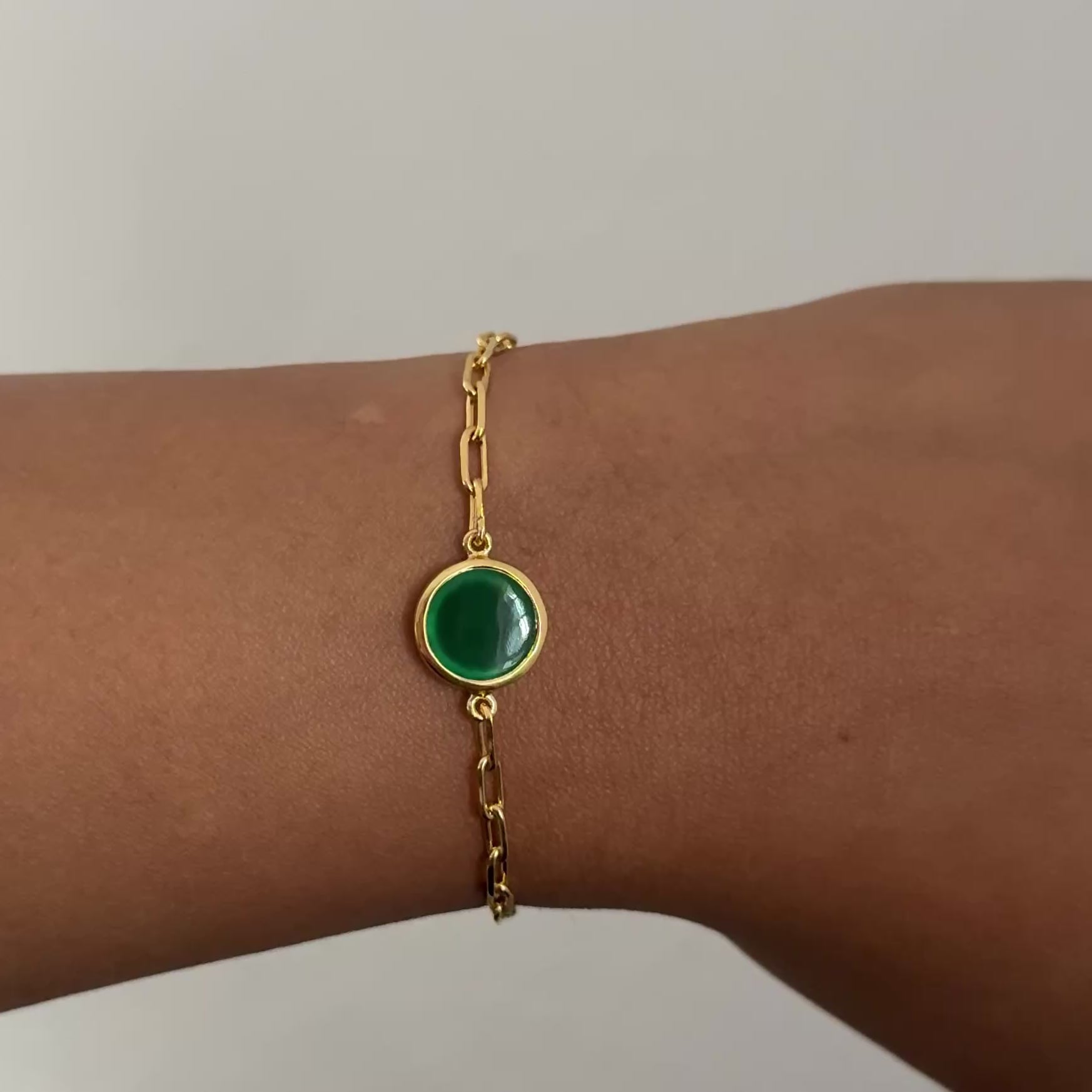 Vermeil Gold Paperclip Link Chain Adjustable Bracelet with Round Green Onyx Gemstone