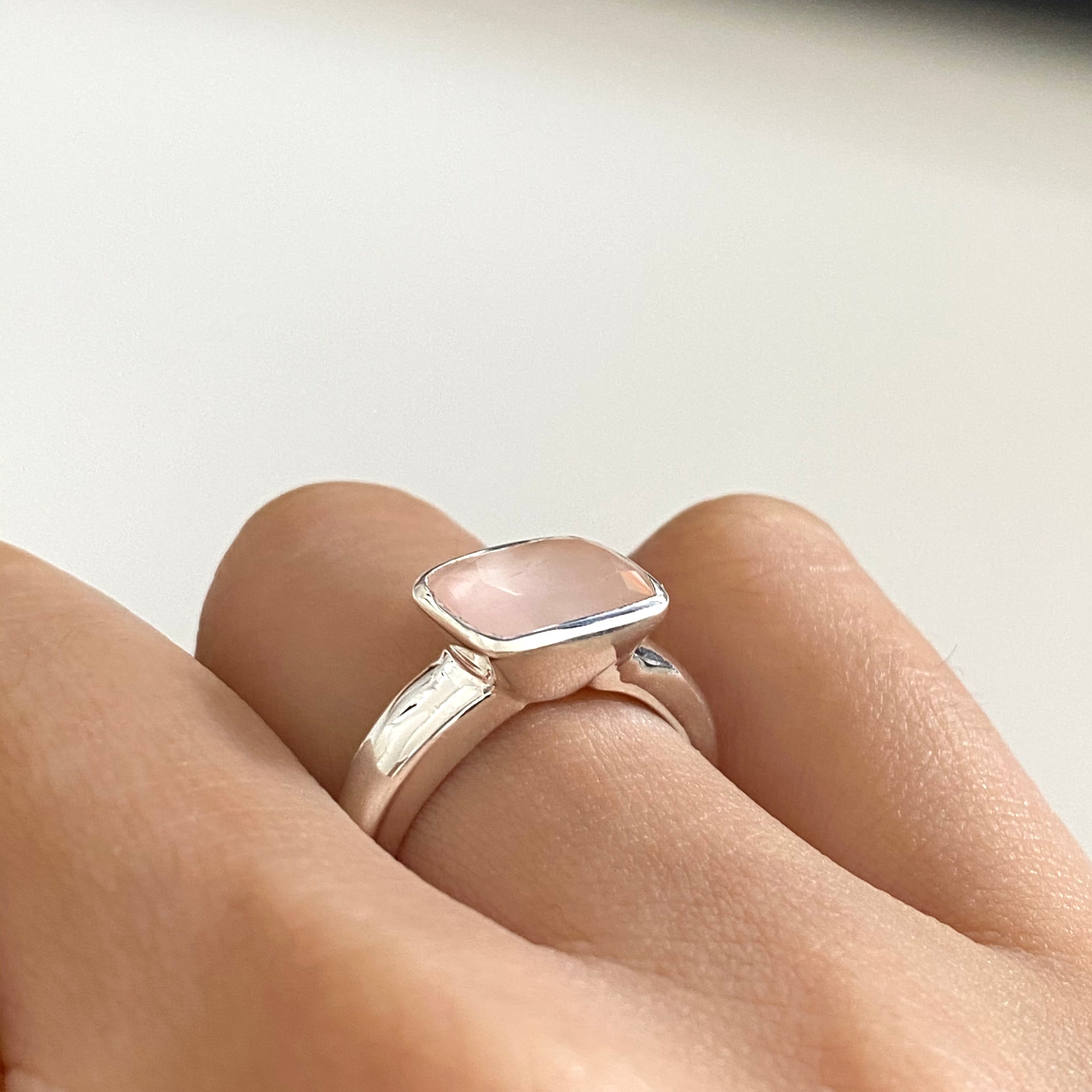 Faceted rose quartz ring on sale