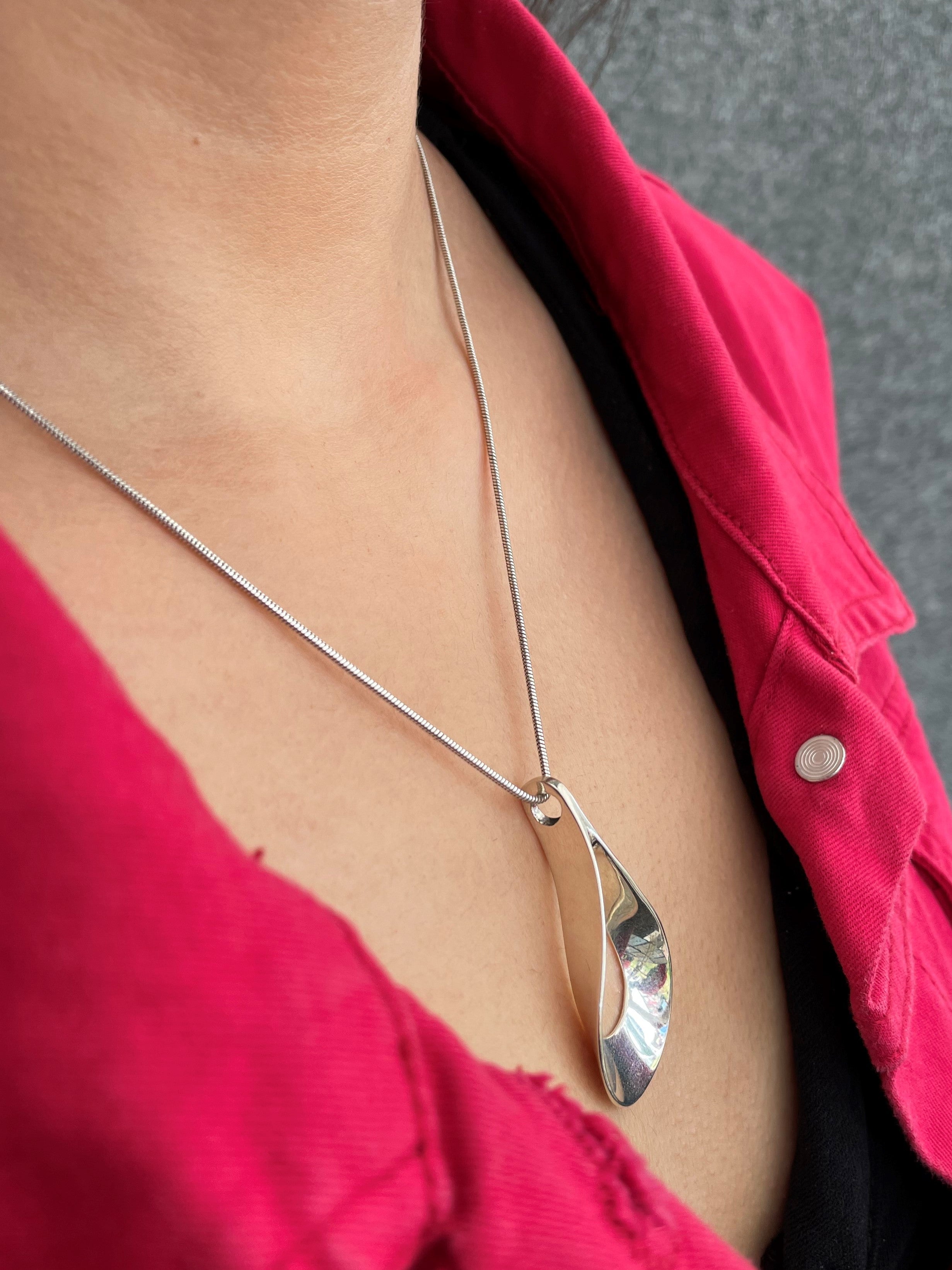 Sterling Silver Curved Tear Drop Shaped Pendant Necklace