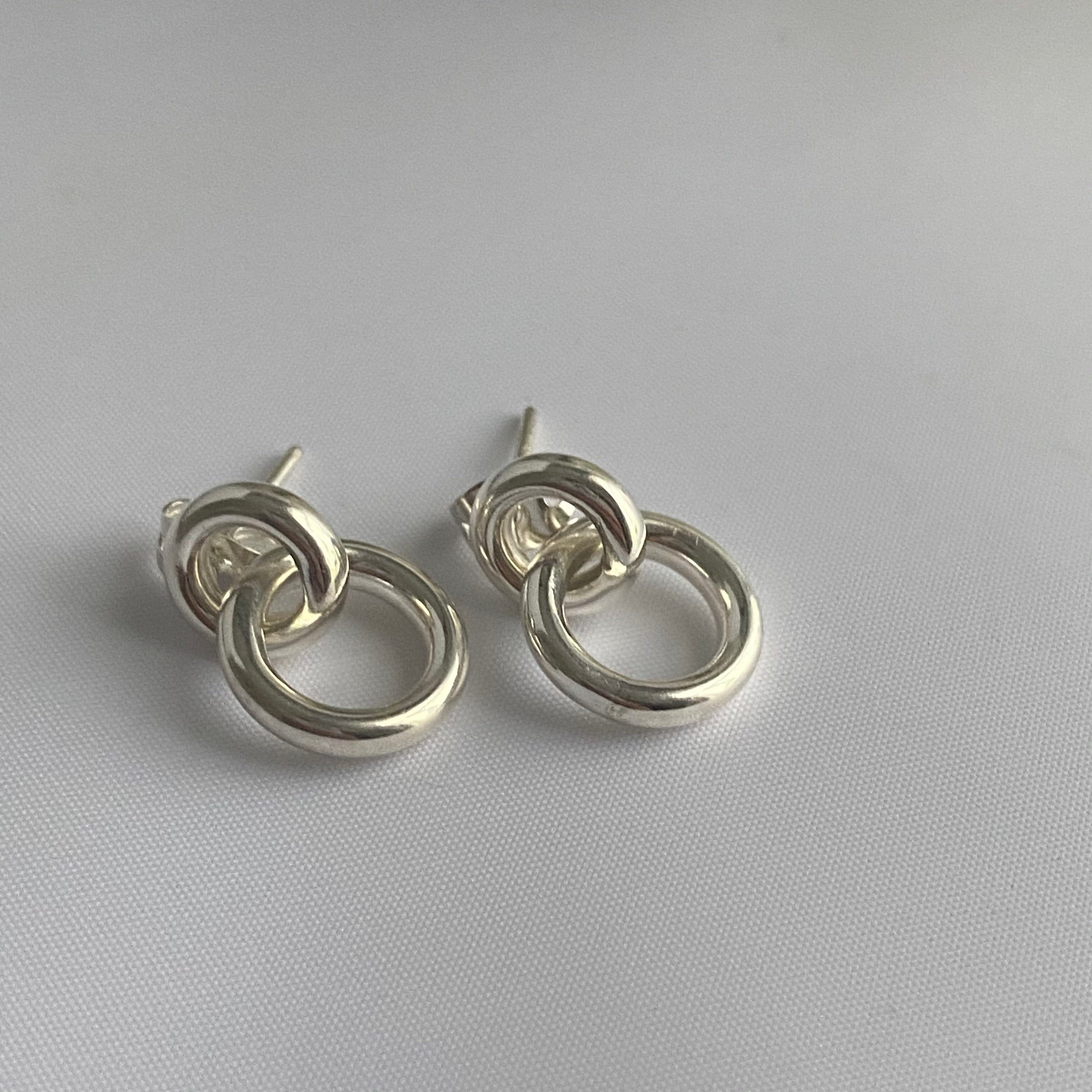 Interlinked Small Hoop Earring