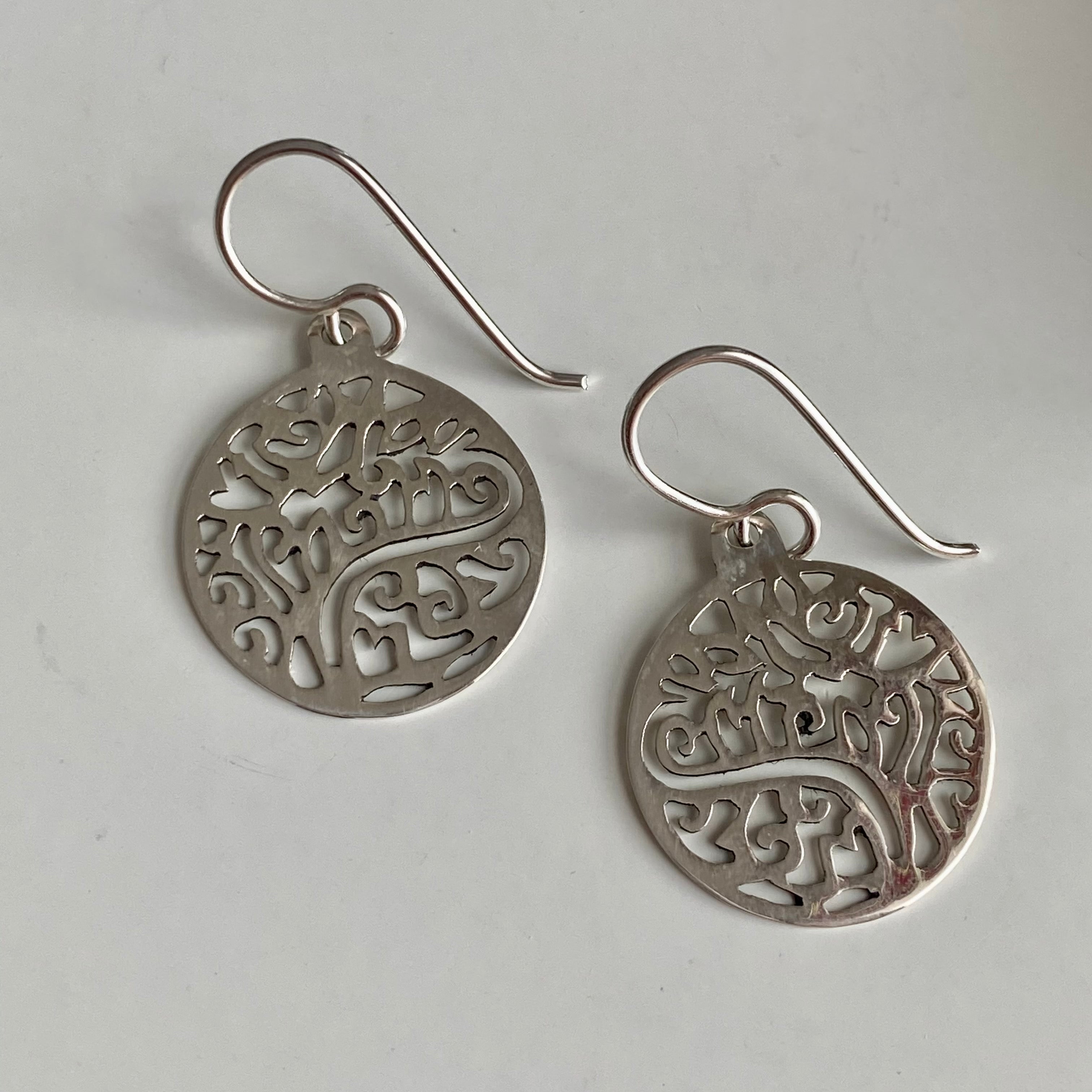 Round Earrings With Intricate Filigree Work