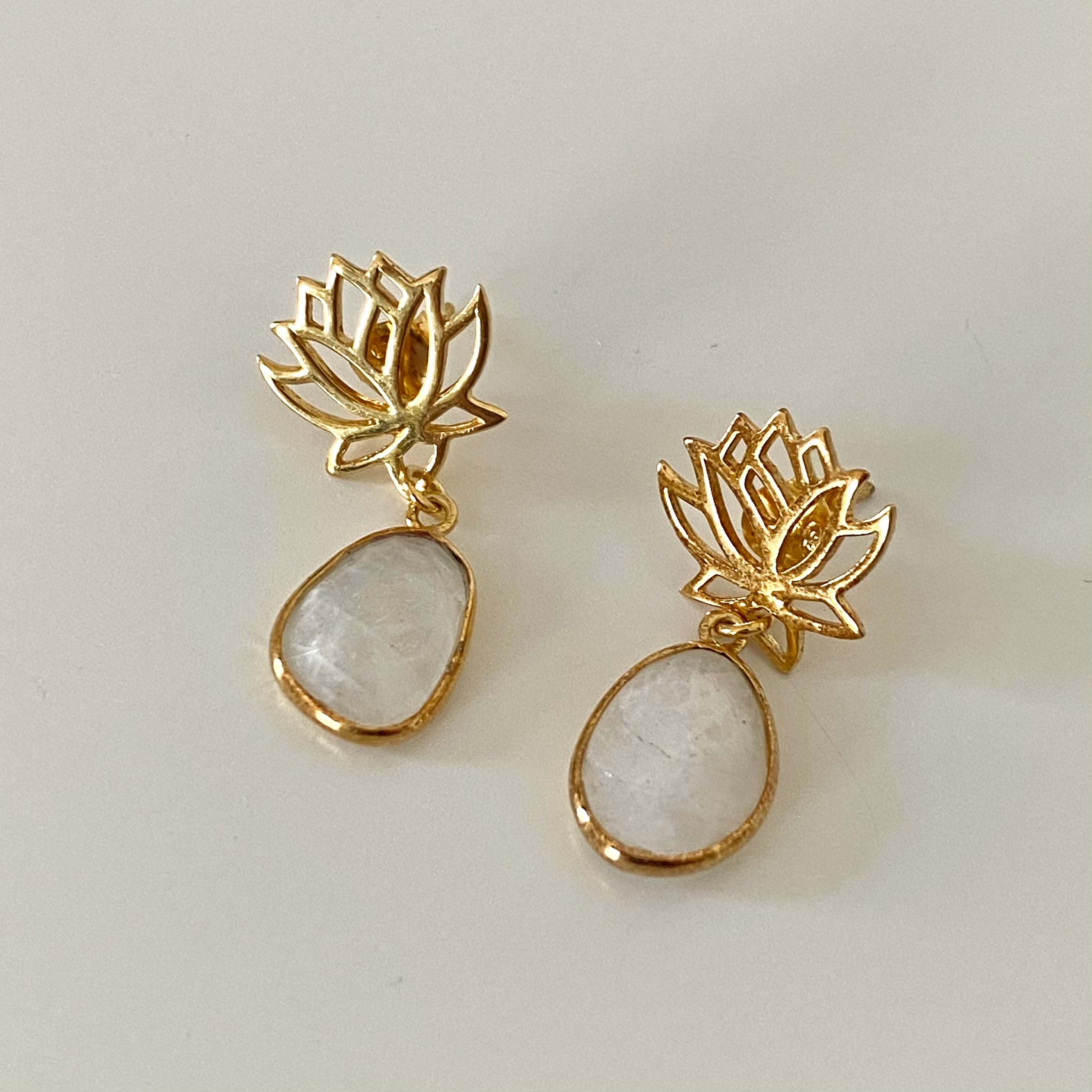 Goldplated Silver Moonstone Earring