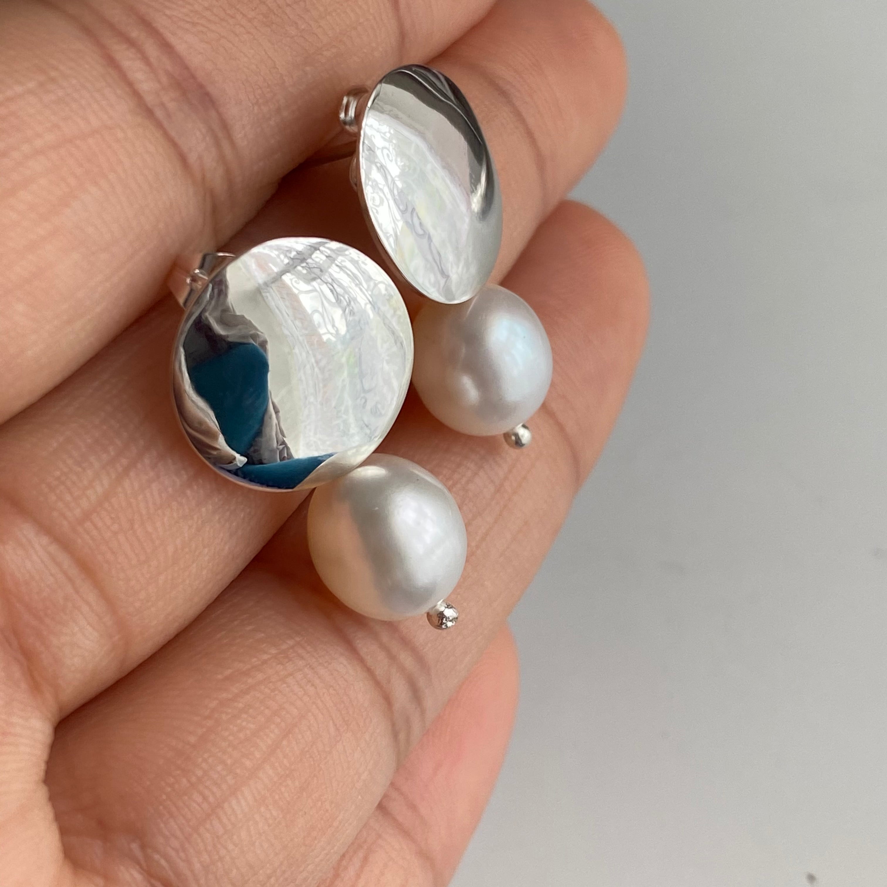 Silver Earrings - Pearl