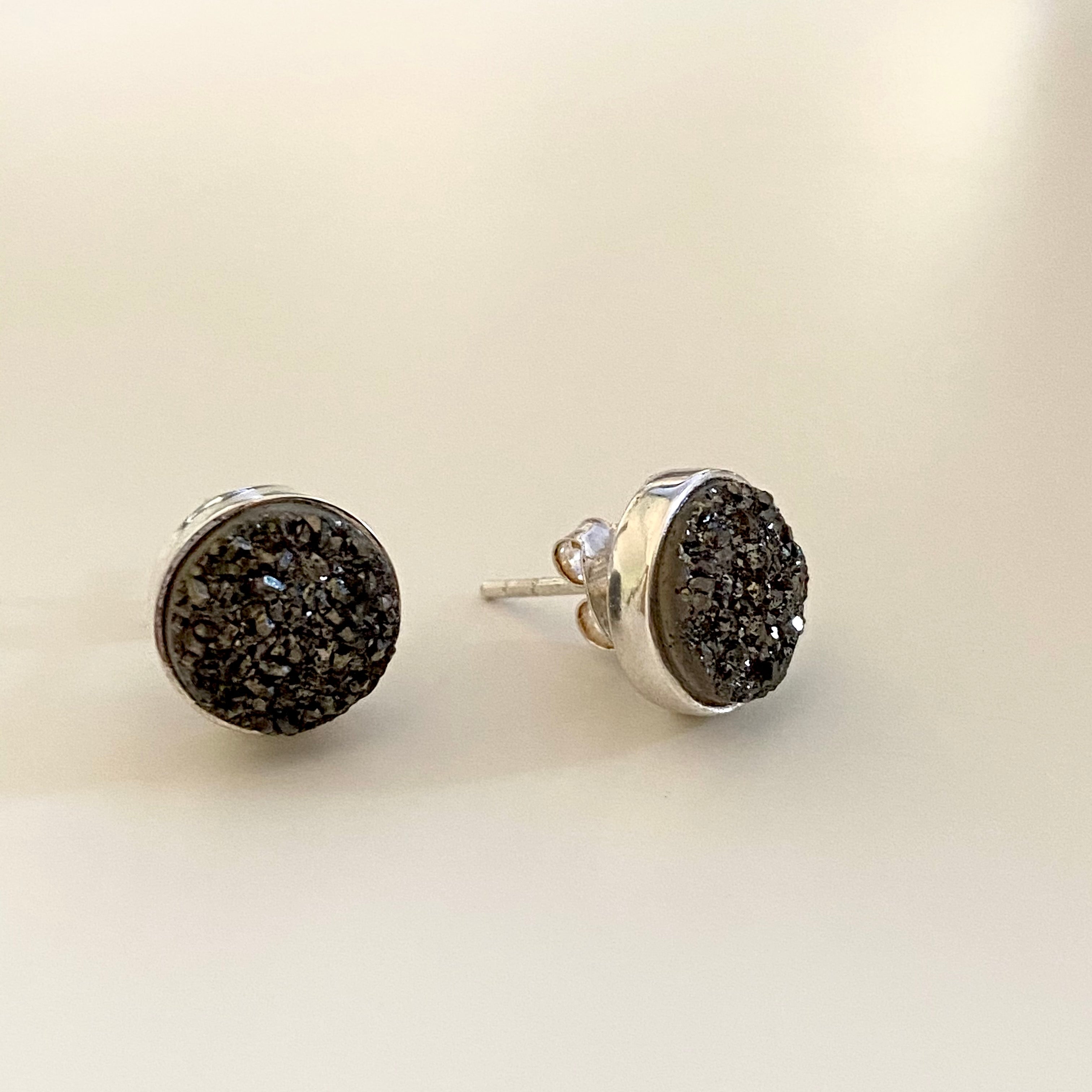 Druzy Agate Studs in Sterling Silver with a Round Faceted Gemstone