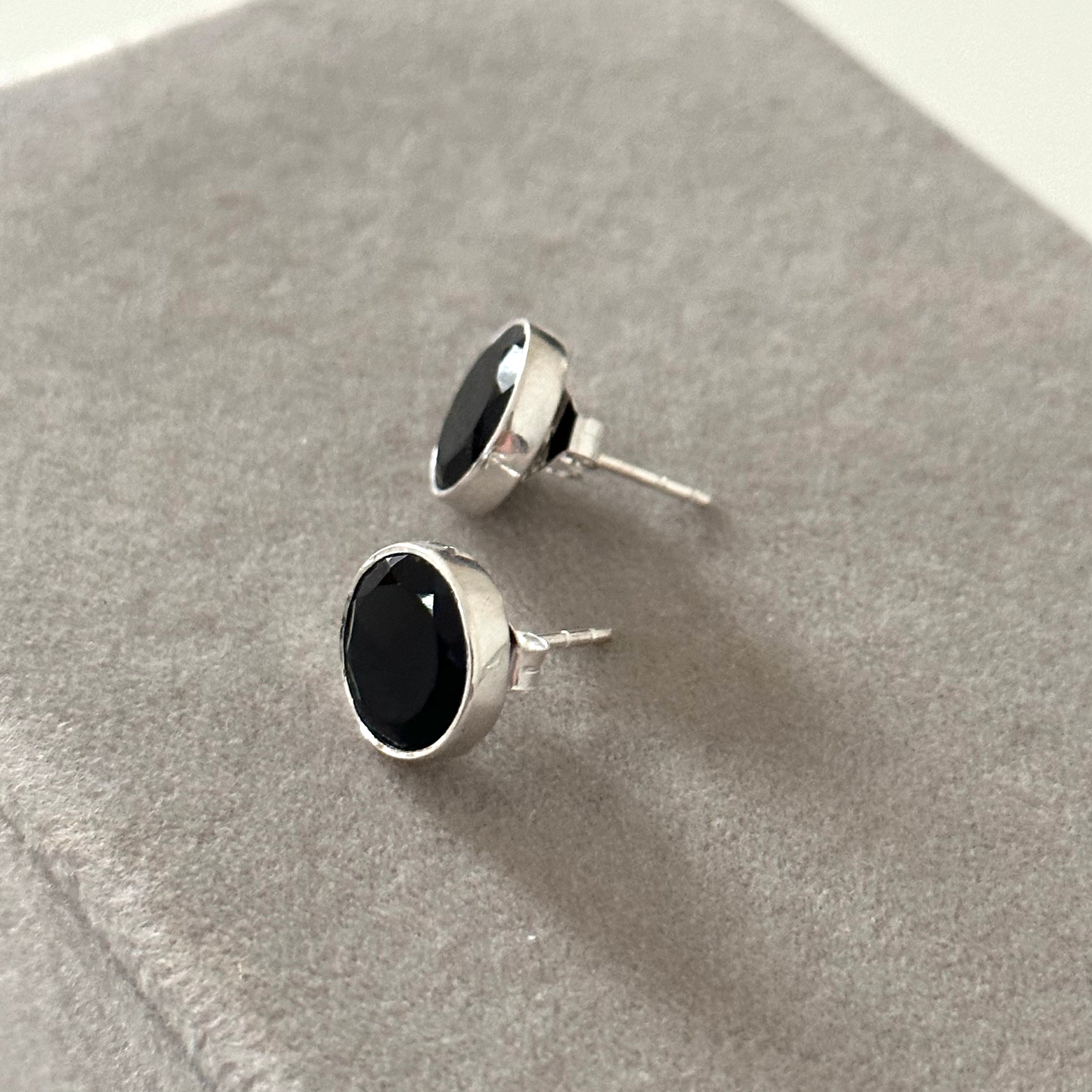 Black Onyx Studs in Sterling Silver with a Round Faceted Gemstone