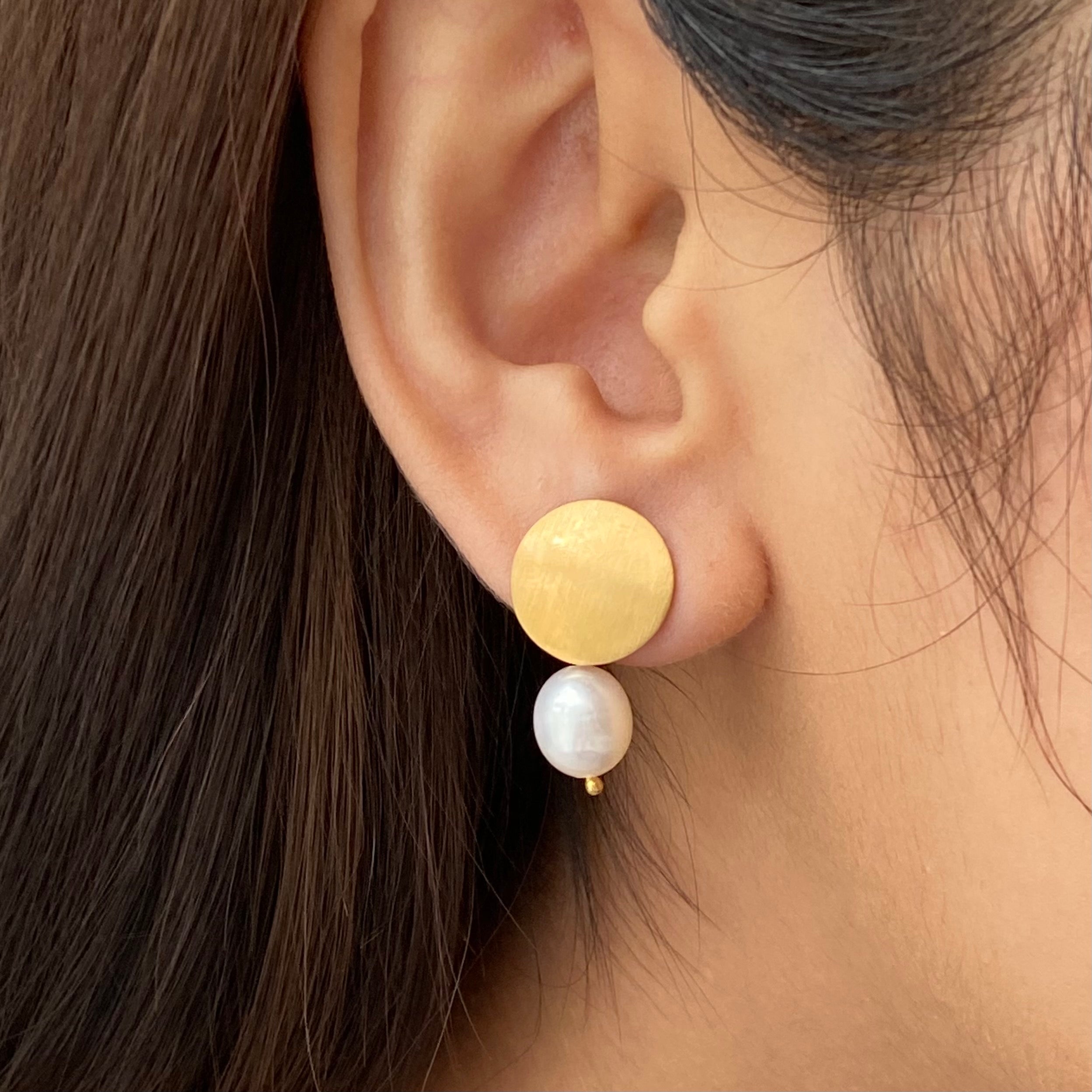 Brushed Gold Plated Silver Earrings - Pearl