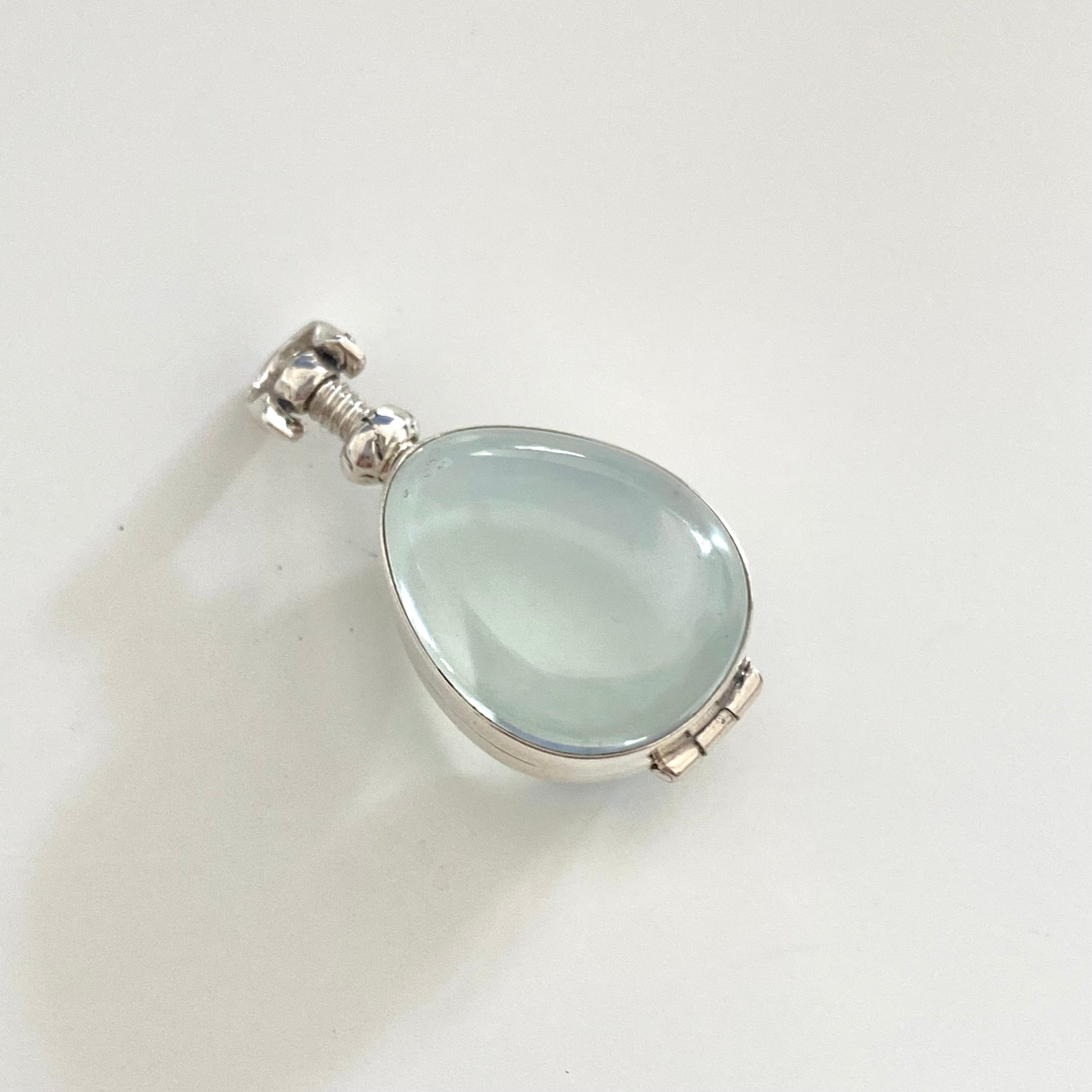 Tear Drop Silver Locket - Milina London Jewellery