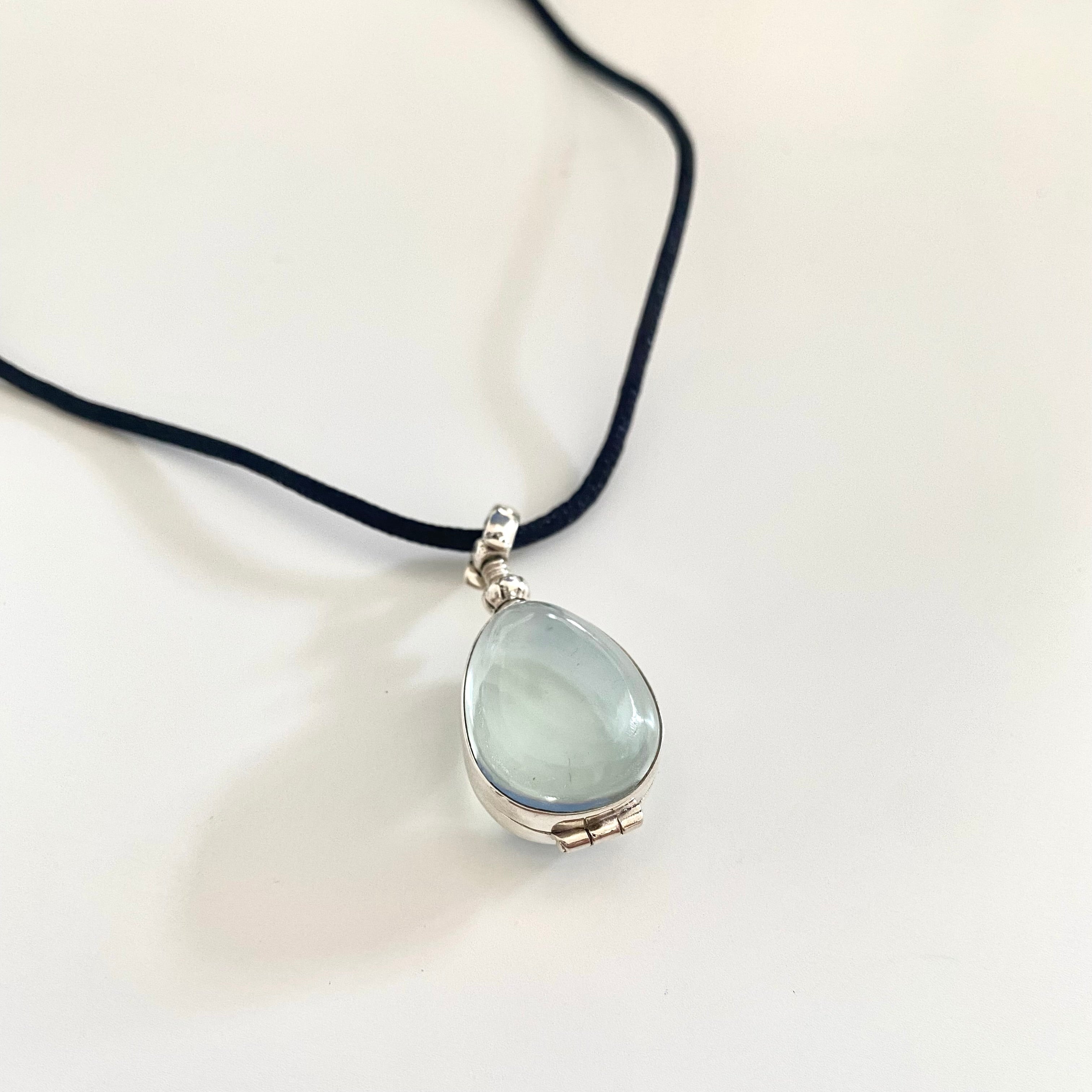 Tear Drop Silver Locket - Milina London Jewellery